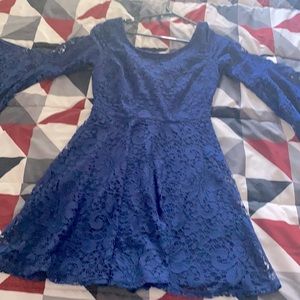 Women’s fitted dress with beautiful design